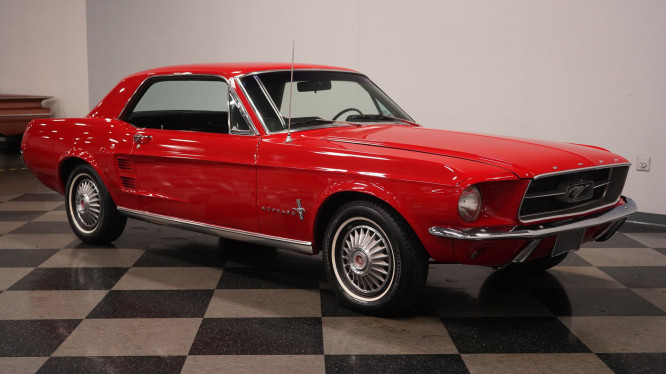 1967 FORD MUSTANG